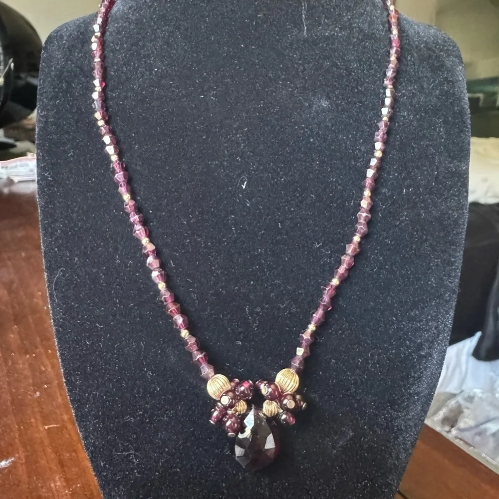 Vintage Garnet Briolette Cut Gemstone Bead Estate Necklace